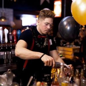 Meet your Posher, Carl